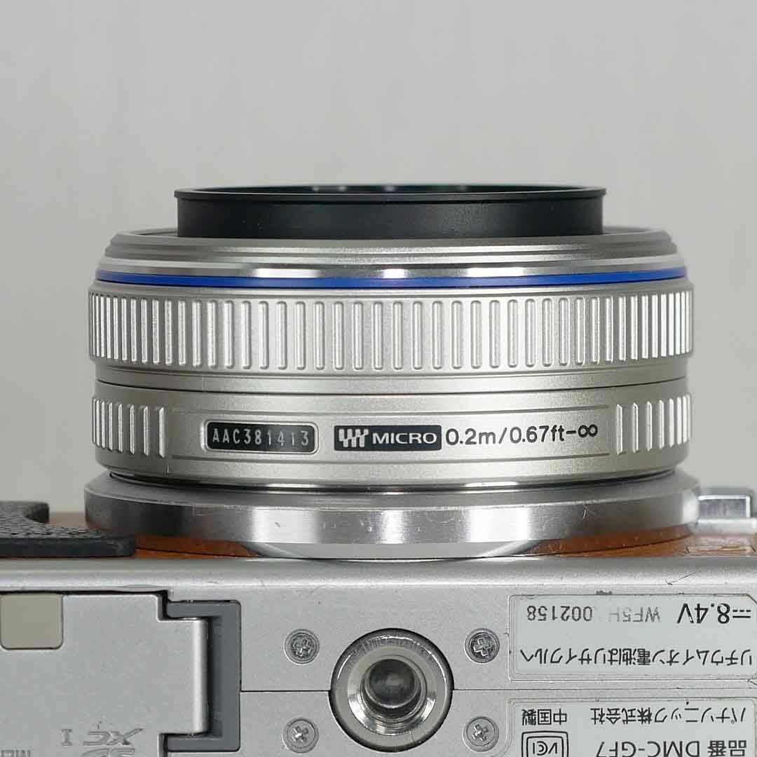 OLYMPUS(オリンパス)のOLYMPUS M.ZUIKO DIGITAL 17mm F2.8 スマホ/家電/カメラのカメラ(レンズ(単焦点))の商品写真