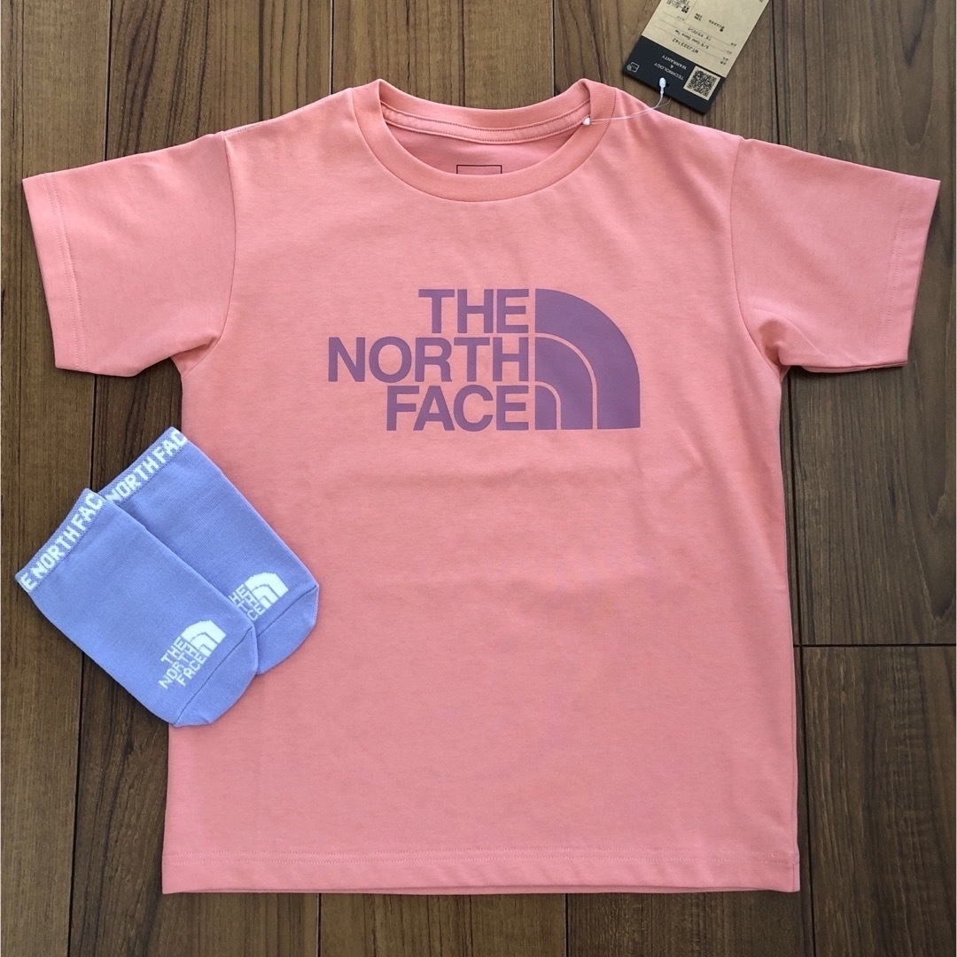 THE NORTH FACE(ザノースフェイス)の【ご専用】ノースフェイス 新品セットアップ 130 キッズ/ベビー/マタニティのキッズ服女の子用(90cm~)(Tシャツ/カットソー)の商品写真