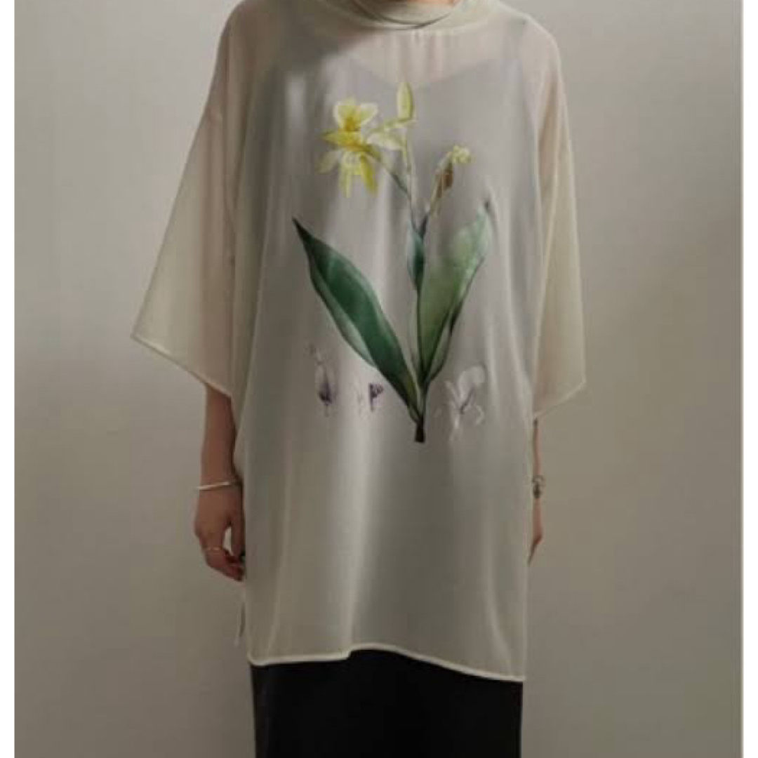 Ameri VINTAGE(アメリヴィンテージ)の【Tシャツのみ】2PIECES FLOWER LAYERED DRESS 白 レディースのトップス(Tシャツ(半袖/袖なし))の商品写真