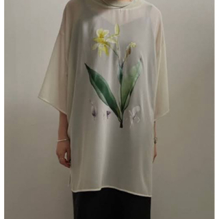 アメリヴィンテージ(Ameri VINTAGE)の【Tシャツのみ】2PIECES FLOWER LAYERED DRESS 白(Tシャツ(半袖/袖なし))