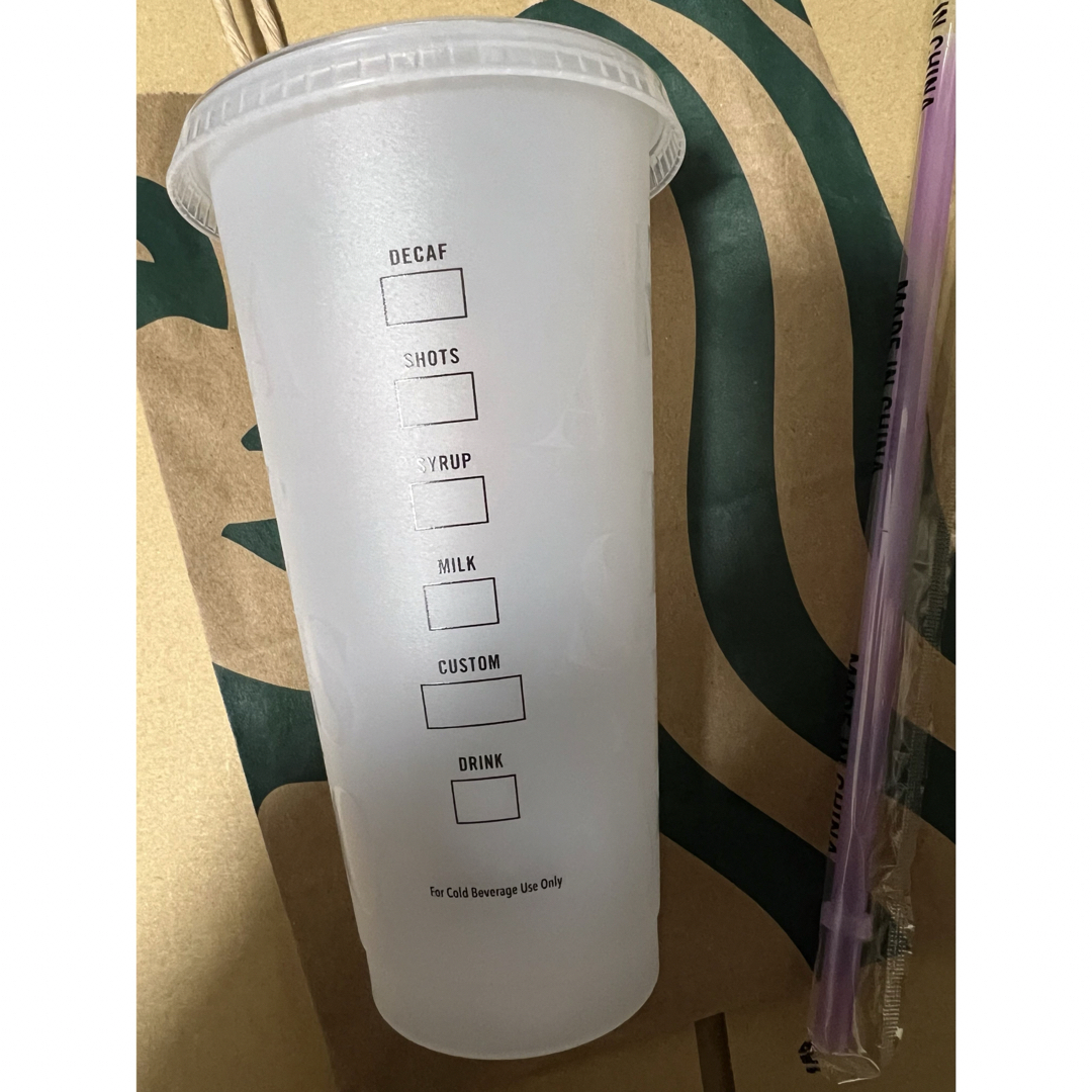 Starbucks(スターバックス)の新品スタバ ミステリーカラーチェンジングリユーザブルコールドカップ710ml インテリア/住まい/日用品のキッチン/食器(タンブラー)の商品写真