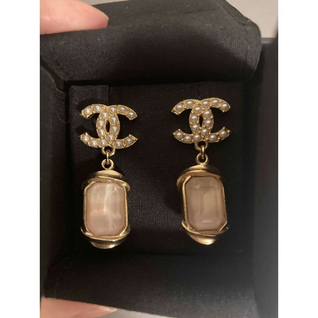 【正規品直輸入】 シャネル - CHANEL パールピアス Shop KK's by ピンクの通販 アクセサリー