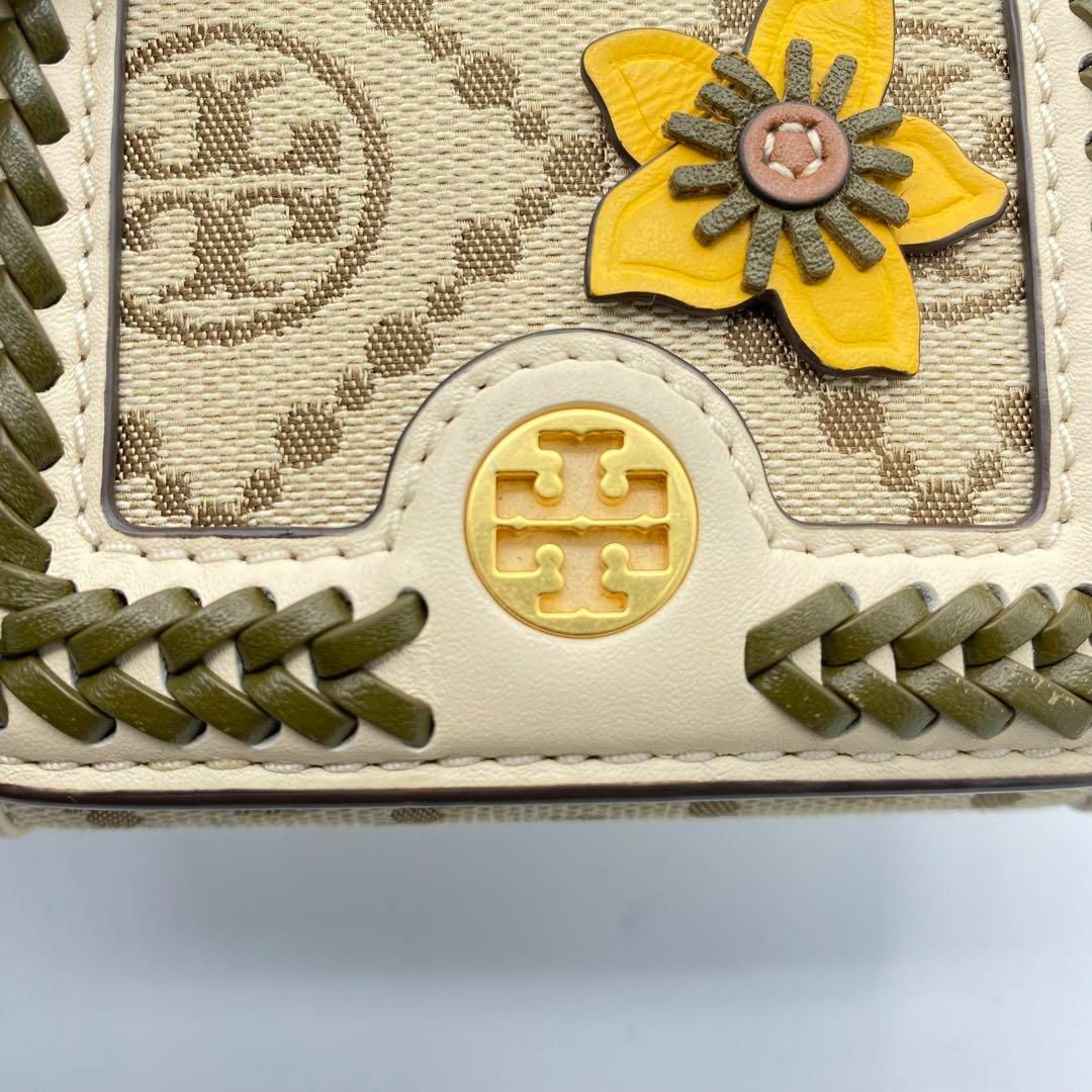 Tory Burch(トリーバーチ)の《希少》　トリーバーチ　Tモノグラム　コンパクトウォレット　折り財布　ベージュ系 レディースのファッション小物(財布)の商品写真