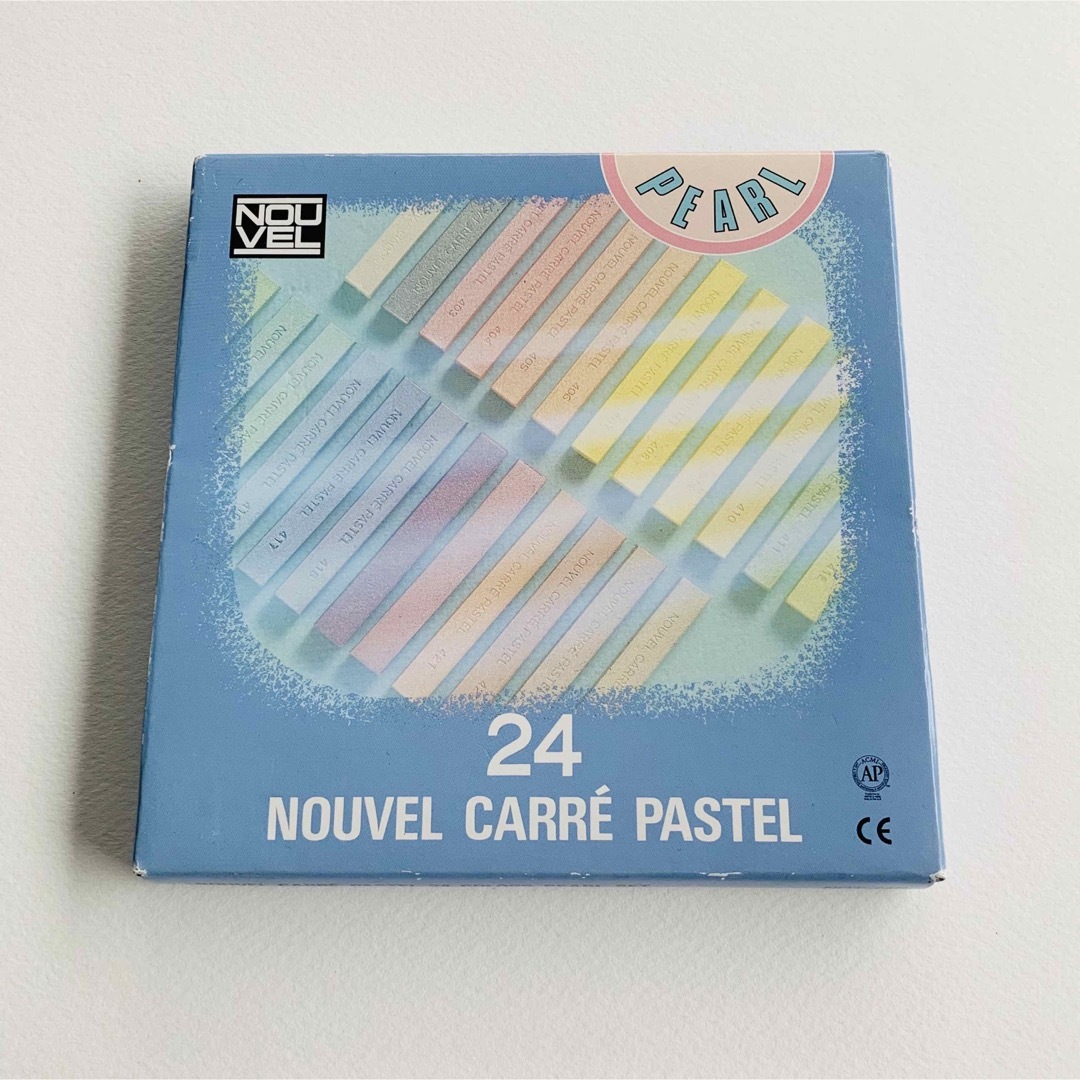 SACRA(サクラ)の【新品未使用】NOUVEL CARRE PASTEL 24色 エンタメ/ホビーのアート用品(クレヨン/パステル)の商品写真