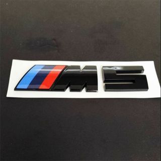 ビーエムダブリュー(BMW)のBMW M ５ エンブレムステッカー　ブラック　１枚(車外アクセサリ)