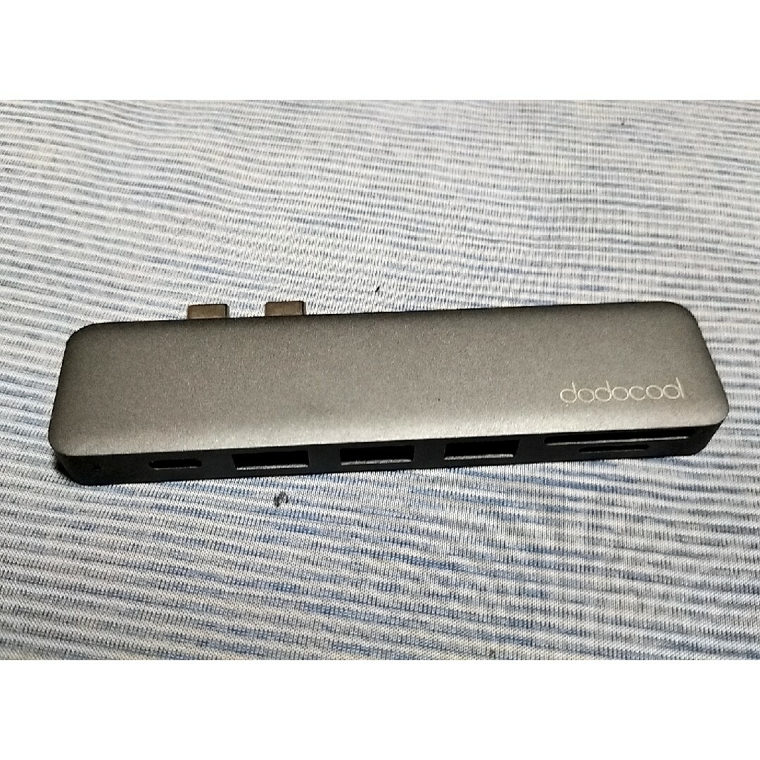 MacBook Pro用 7-in-1 USB-Cハブ　dodocool DC5 スマホ/家電/カメラのPC/タブレット(PC周辺機器)の商品写真