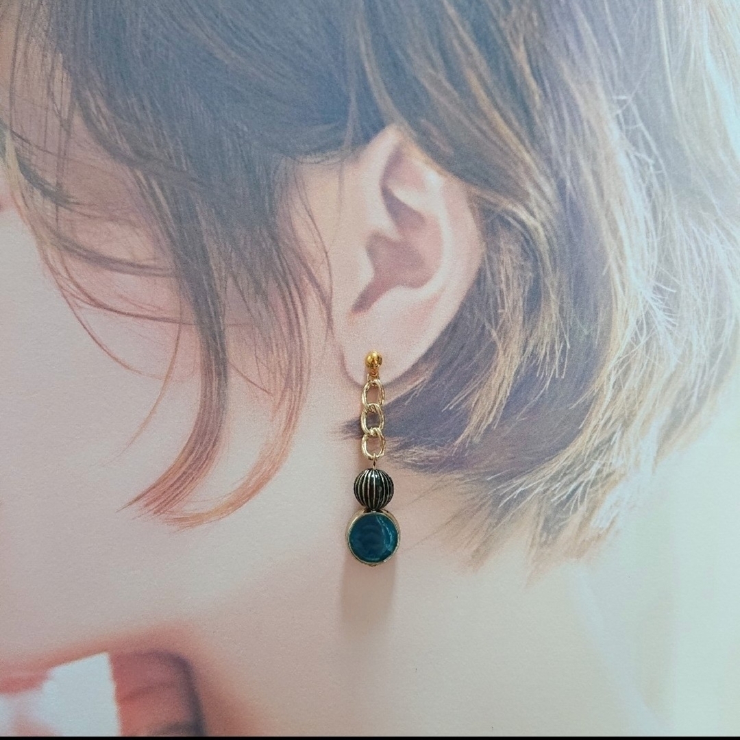 116♡アンティークアシンメトリー（3COLOR）ピアス　イヤリング ハンドメイドのアクセサリー(ピアス)の商品写真