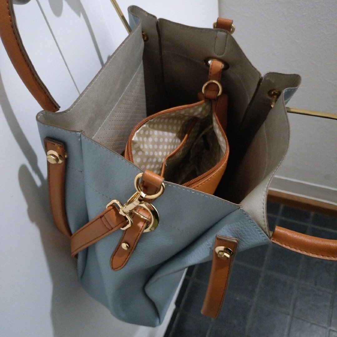 美品　ハンドバッグ   ショルダー  斜めがけ 3way レディースのバッグ(ショルダーバッグ)の商品写真