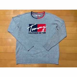 トミーヒルフィガー(TOMMY HILFIGER)のTOMMY HILFIGER トミーヒルフィガー ニット セーター 胸元ロゴ(ニット/セーター)