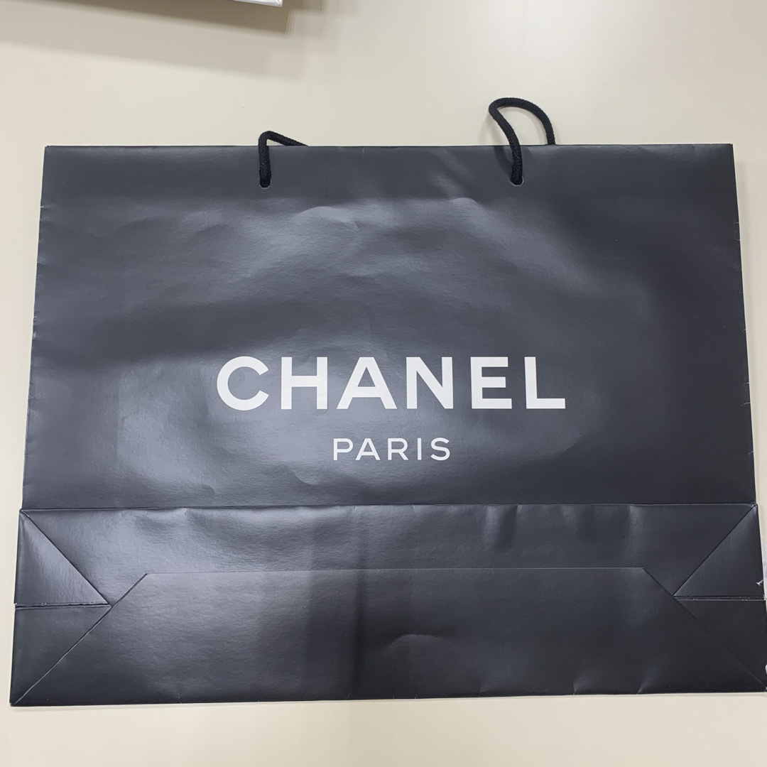 CHANEL(シャネル)のCHANEL ショッパー 紙袋 レディースのバッグ(ショップ袋)の商品写真