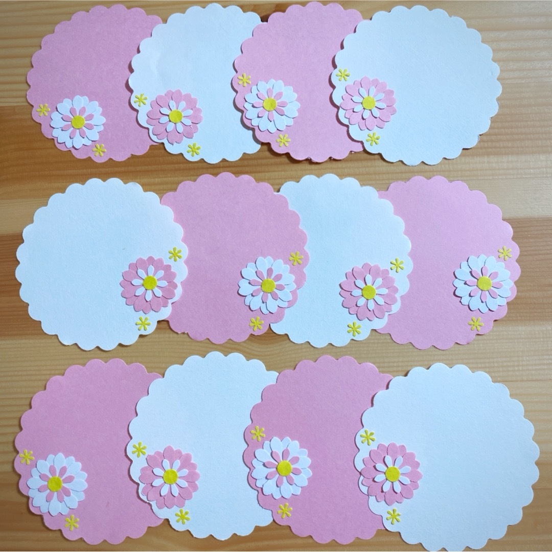 クラフトパンチ お花 メッセージカード うすピンク ハンドメイドの文具/ステーショナリー(カード/レター/ラッピング)の商品写真