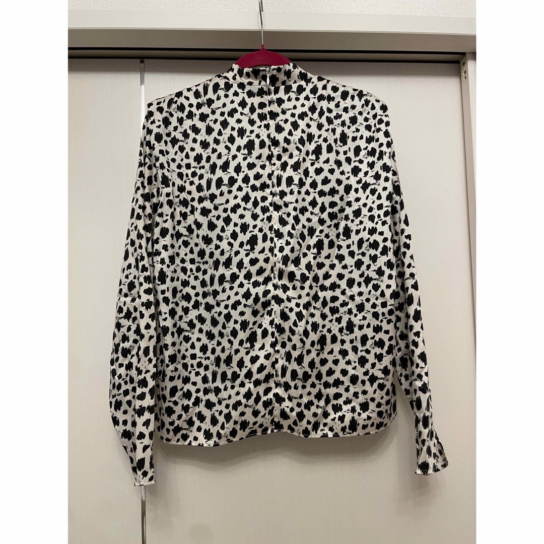 ZARA(ザラ)のZARA ブラウス レディースのトップス(シャツ/ブラウス(長袖/七分))の商品写真