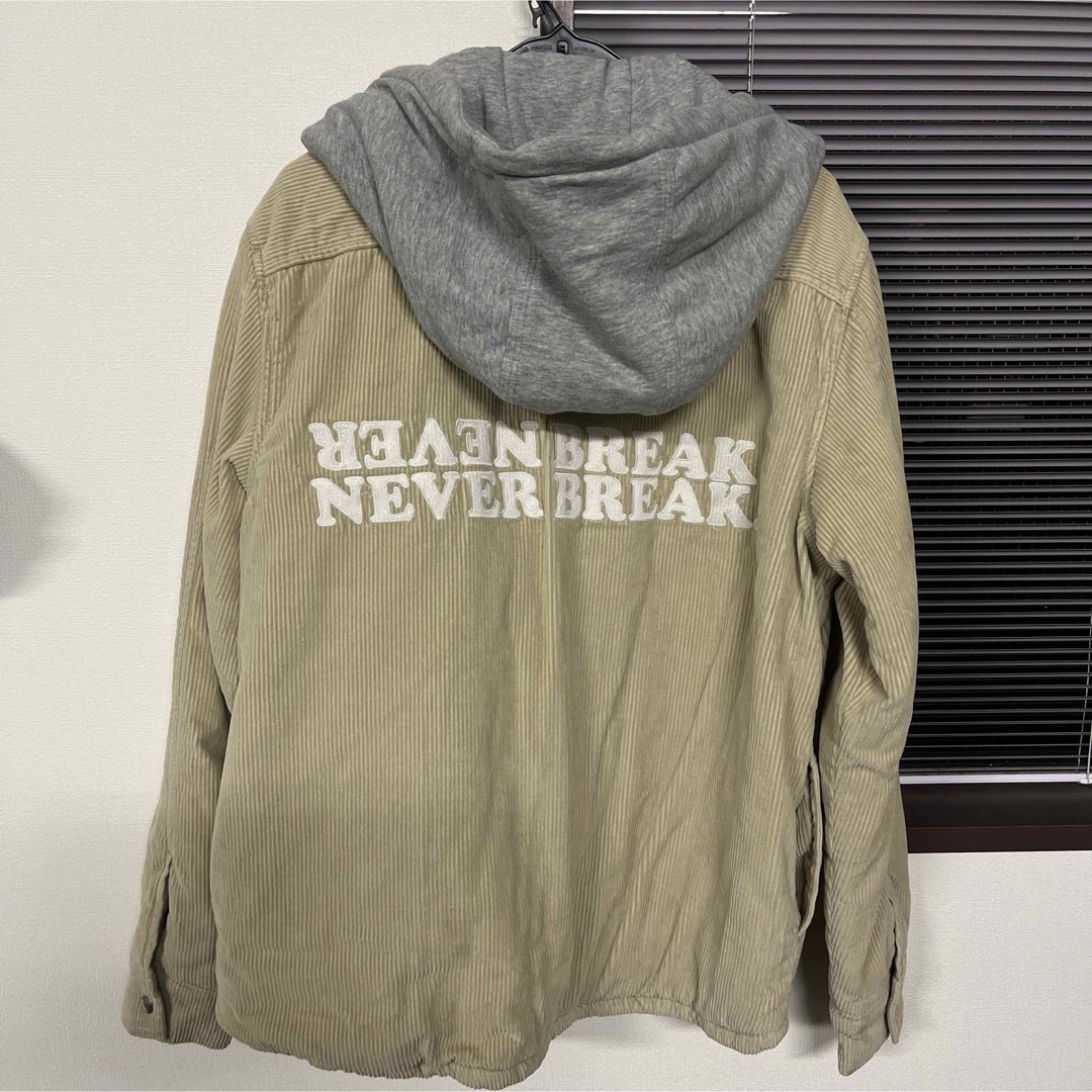 ZARA(ザラ)コーデュロイ 中綿フーデッドジャケット スウェットフード付き ZARA(ザラ)コーデュロイ 中綿フーデッドジャケット スウェットフード付き