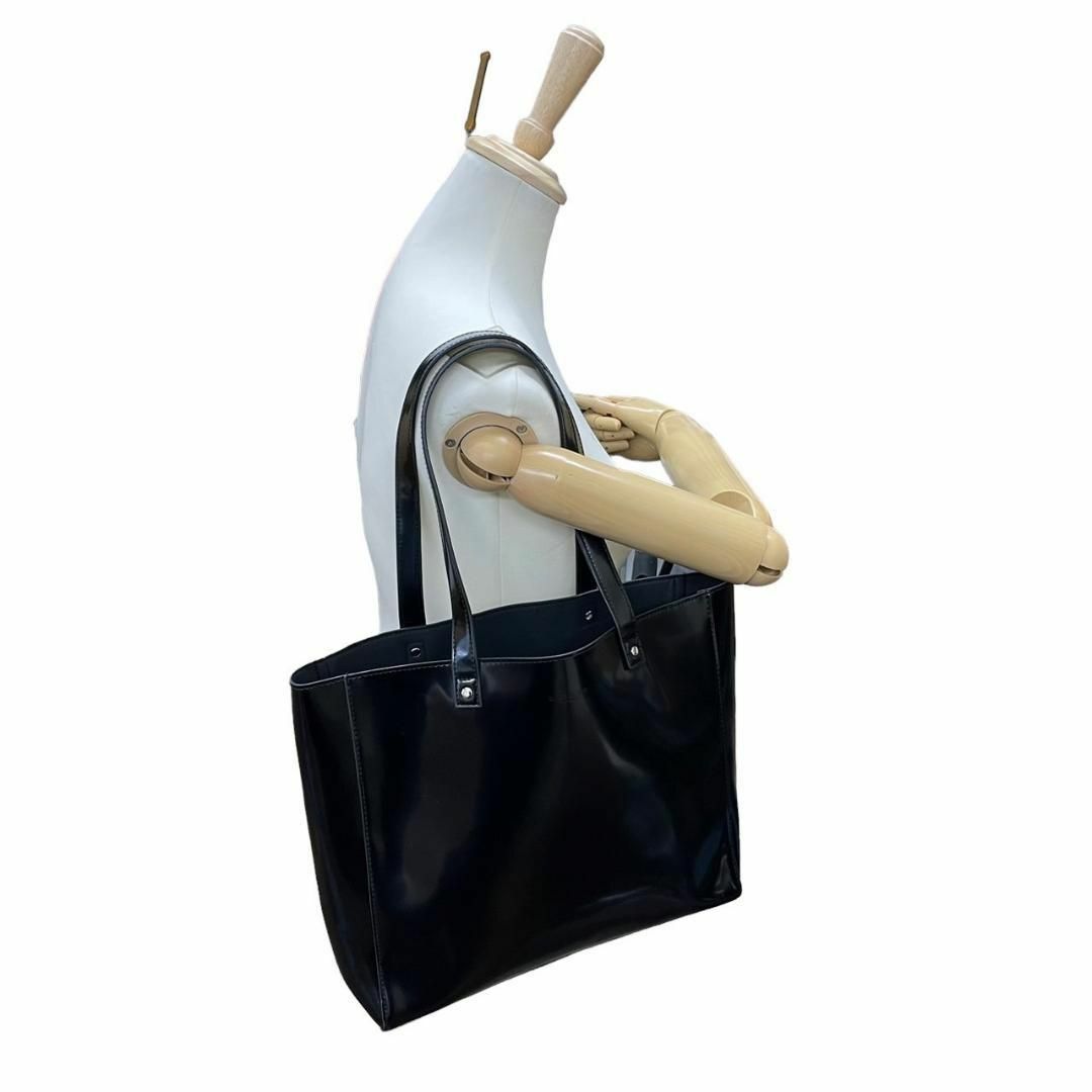 GIVENCHY(ジバンシィ)の良品　ジバンシー　S24　パテントレザー　肩掛け　ワンショルダーバッグ　ブラック レディースのバッグ(トートバッグ)の商品写真