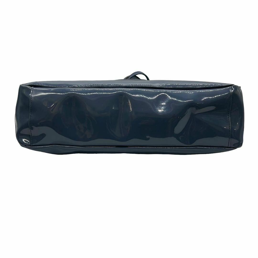 ARMANI JEANS(アルマーニジーンズ)の美品　アルマーニジーンズ e11 エナメルバッグ　ブルー　グレー　トートバッグ レディースのバッグ(トートバッグ)の商品写真