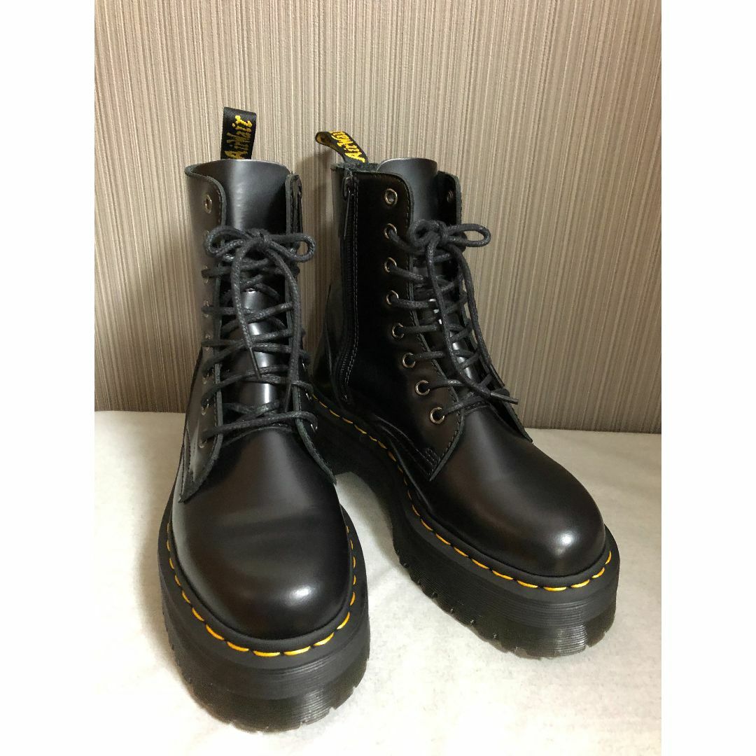 Dr.Martens(ドクターマーチン)の【Dr.Martens】JADON 8ホールブーツ レディースの靴/シューズ(ブーツ)の商品写真