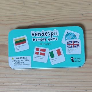 フライングタイガーコペンハーゲン(Flying Tiger Copenhagen)の国旗カード 神経衰弱 Vendespil Memorygame(その他)