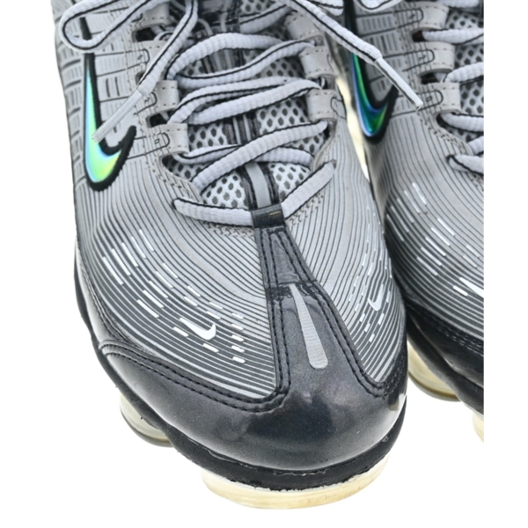 NIKE(ナイキ)のNIKE ナイキ スニーカー 24.5cm グレー 【古着】【中古】 メンズの靴/シューズ(スニーカー)の商品写真