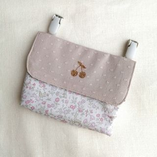 ハンドメイド　リバティ　移動ポケット　メドウテイルズ(外出用品)