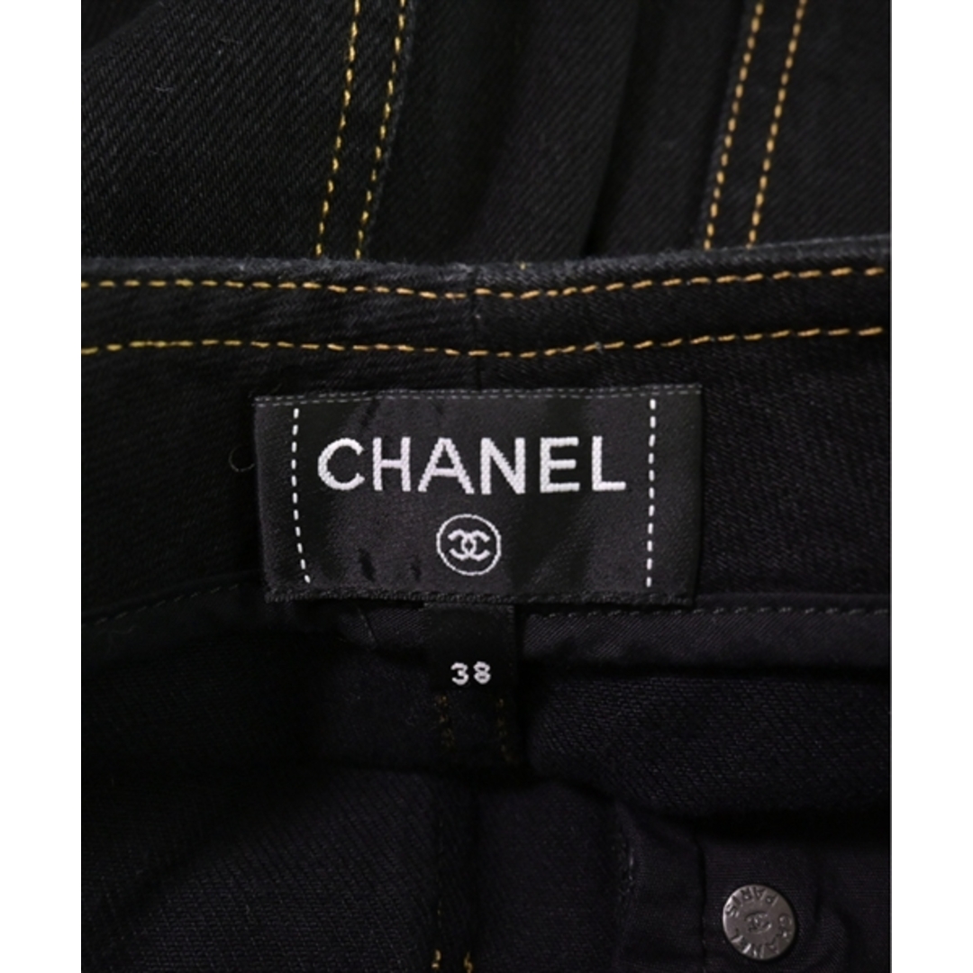 CHANEL(シャネル)のCHANEL シャネル デニムパンツ 38(S位) 黒(デニム) 【古着】【中古】 レディースのパンツ(デニム/ジーンズ)の商品写真