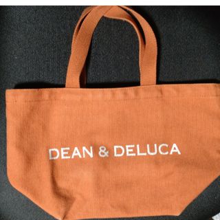 ディーンアンドデルーカ(DEAN & DELUCA)のDEAN&DELUCA　ディーンアンドデルーカ　チャリティートート　テラコッタ(トートバッグ)