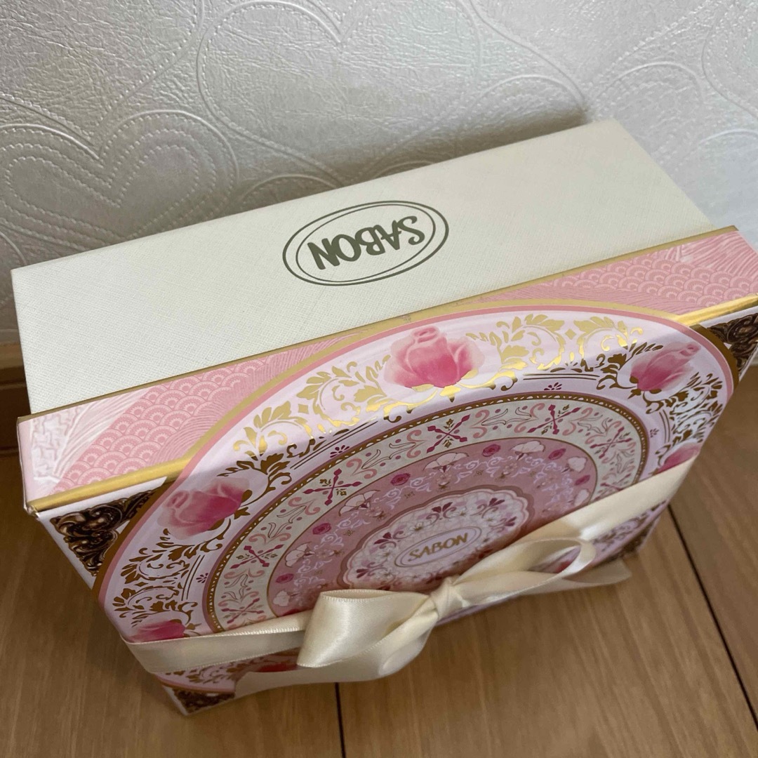 SABON(サボン)の送料無料！SABONサボン　ギフトセット　ボディスクラブ コスメ/美容のボディケア(ボディスクラブ)の商品写真