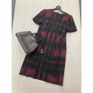 バーバリー(BURBERRY)の美品　バーバリー　ロンドン　ワンピース　チェック(ひざ丈ワンピース)