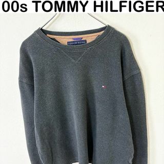 トミーヒルフィガー(TOMMY HILFIGER)の00s TOMMY HILFIGER トミーヒルフィガー　刺繍ロゴ　ニット　古着(ニット/セーター)