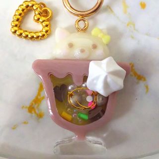 レジン ねこ パフェ シェイカー シャカシャカ キーホルダー(キーホルダー/ストラップ)