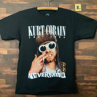 ニルバーナ  カートコバーン　Tシャツ　Lサイズ　KURT COBAIN(Tシャツ/カットソー(半袖/袖なし))