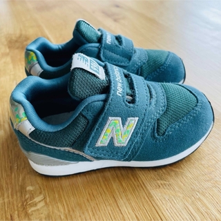 キュウキュウロク(996（New Balance）)のニューバランス 13.5cm 緑　IZ996 AA3 グリーン×スプラッシュ(スニーカー)