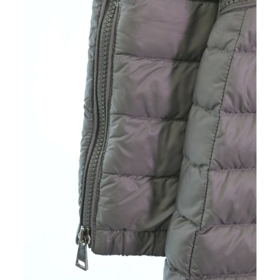 MONCLER(モンクレール)のMONCLER モンクレール ダウンコート 0(XS位) グレー 【古着】【中古】 レディースのジャケット/アウター(ダウンコート)の商品写真