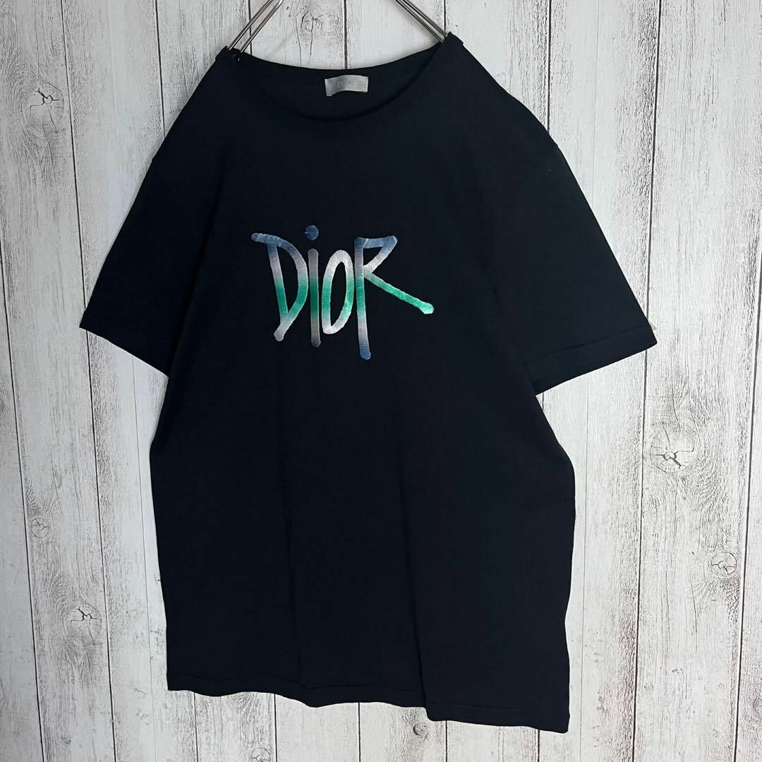 Christian Dior(クリスチャンディオール)の【限定コラボ】ディオール×ステューシー☆センター刺繍ロゴ入りTシャツ ブラック メンズのトップス(Tシャツ/カットソー(半袖/袖なし))の商品写真