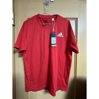 アディダス(adidas)の新品未使用adidas半袖Tシャツ 赤Lサイズ(Tシャツ/カットソー(半袖/袖なし))