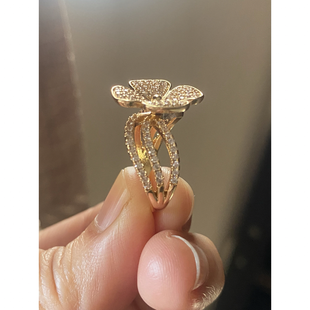 ELEGANT FLOWER RING  レディースのアクセサリー(リング(指輪))の商品写真