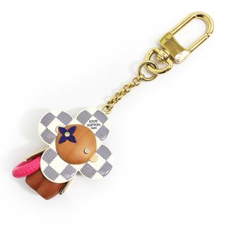 ルイヴィトン(LOUIS VUITTON)のルイ ヴィトン ヴィヴィエンヌ バイ ザ プール ダミエ アズール キーホルダー キーリング バッグチャーム ウッド ホワイト ブラウン 白 茶 ゴールド金具 M01168 LOUIS VUITTON（美品）(キーホルダー)