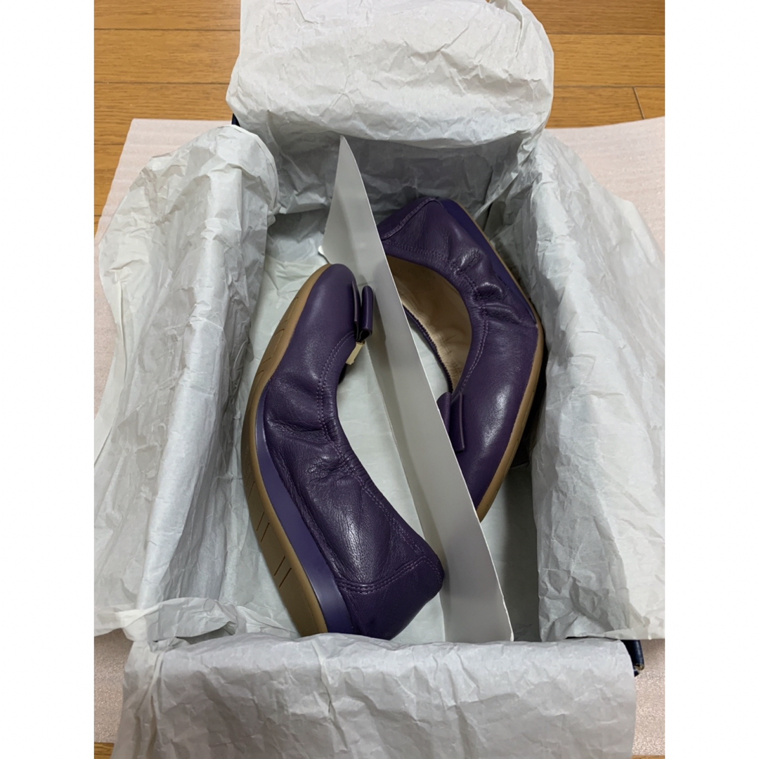 Cole Haan(コールハーン)の【未使用】コールハーン／フラットシューズ(紫)／サイズ5 レディースの靴/シューズ(その他)の商品写真