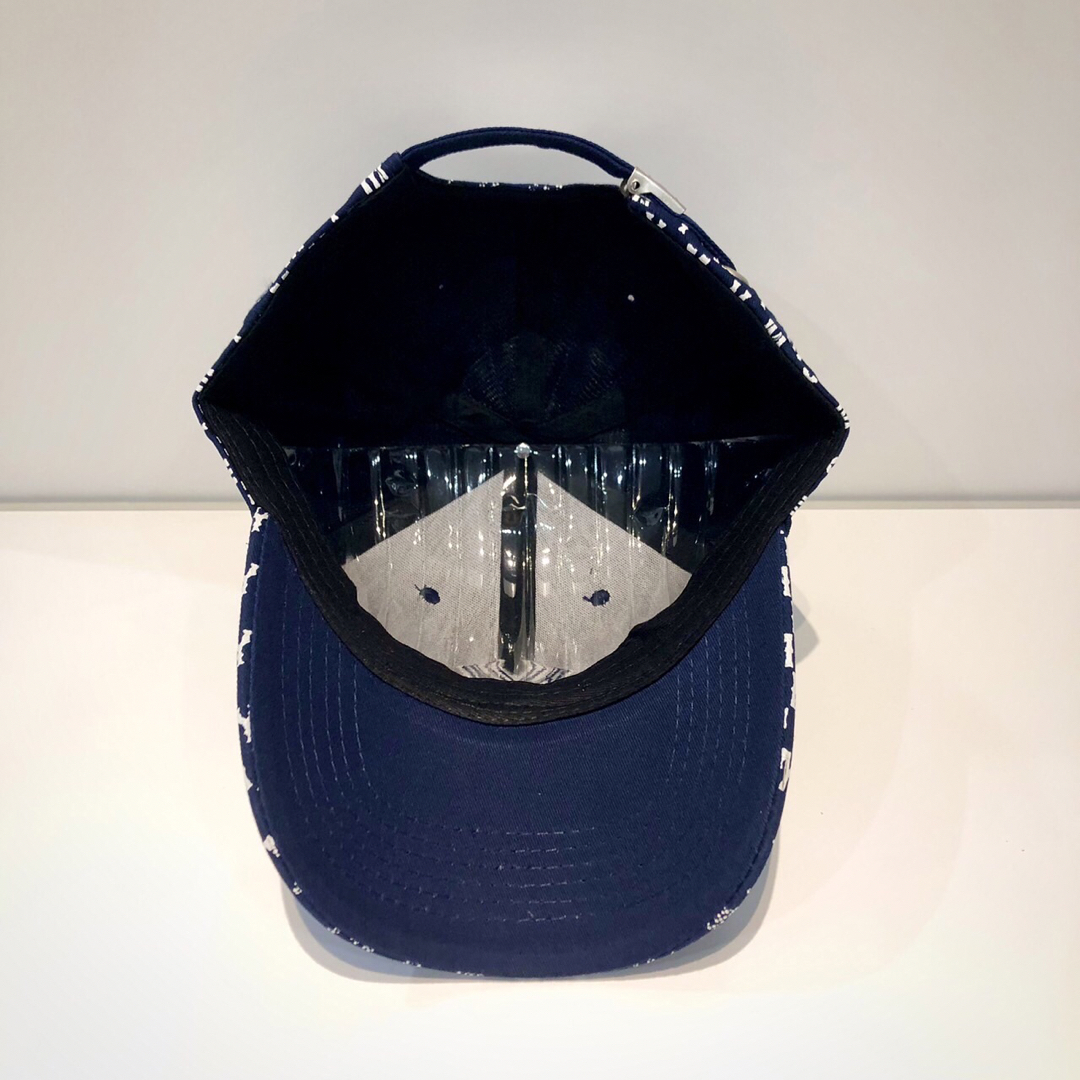 激レア物⭐️新品NYグラデロゴ ネイビーキャップ帽子ニューエラ・47好きな方必見 メンズの帽子(キャップ)の商品写真