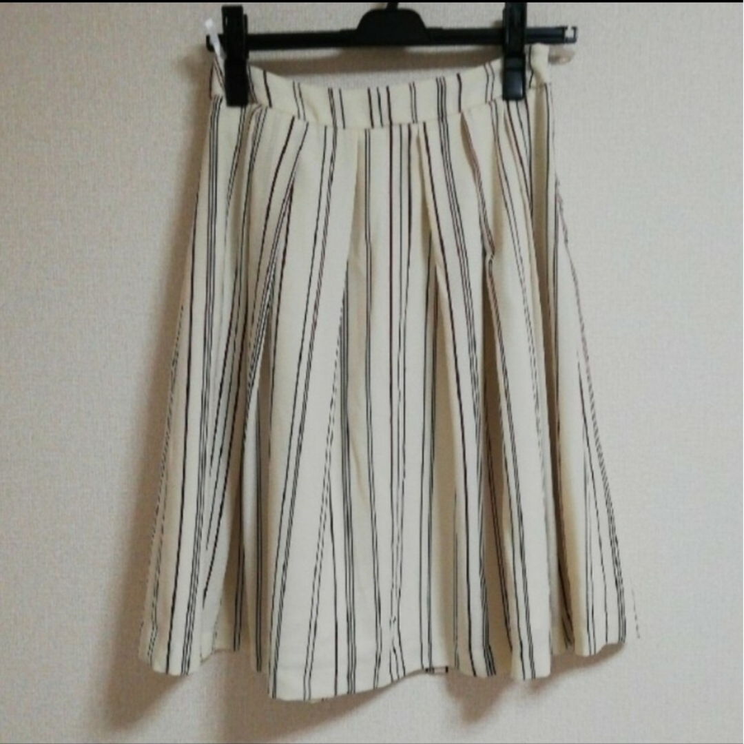 MISCH MASCH(ミッシュマッシュ)の新品✳MISCH MASCH✳フレアスカート レディースのスカート(ひざ丈スカート)の商品写真
