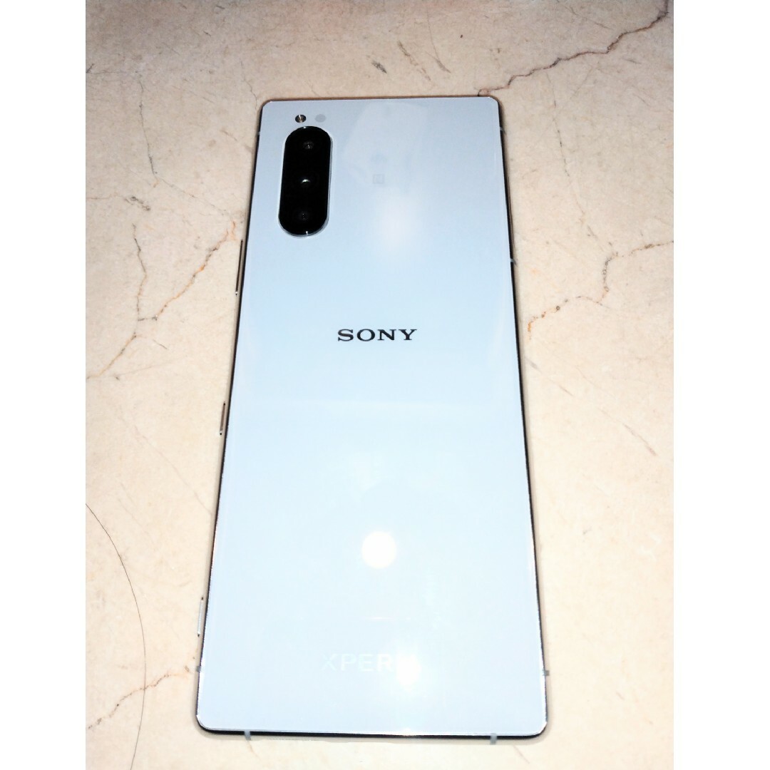 Xperia(エクスペリア)の【極美品】Sony  Xperia5 J9260  SIMフリー スマホ/家電/カメラのスマートフォン/携帯電話(スマートフォン本体)の商品写真