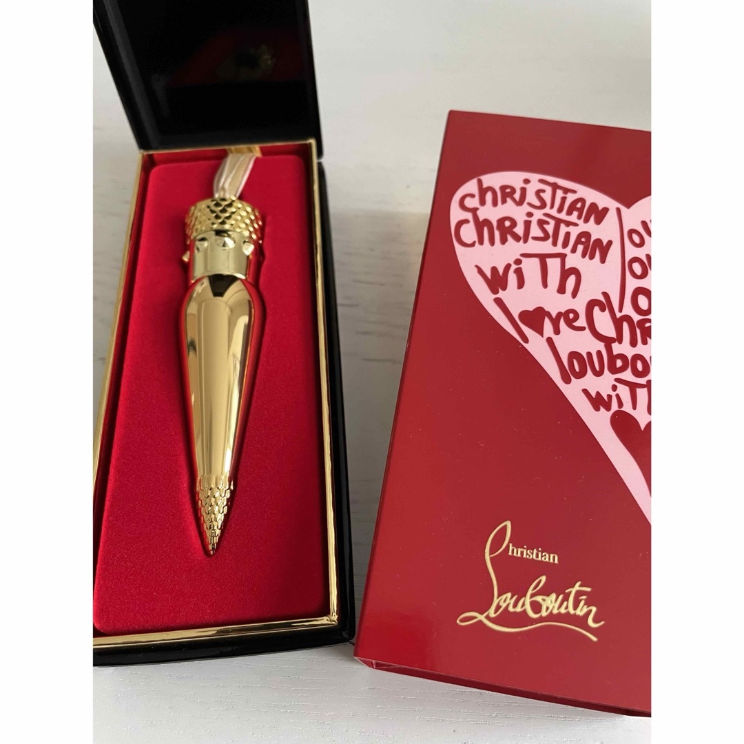 Christian Louboutin(クリスチャンルブタン)のクリスチャンルブタン　シルキーサテン コスメ/美容のベースメイク/化粧品(口紅)の商品写真