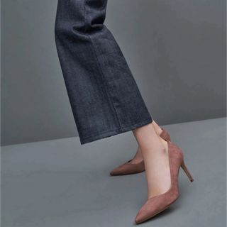 Charles and Keith - チャールズアンドキース　ポインテッドトゥ スティレットパンプス