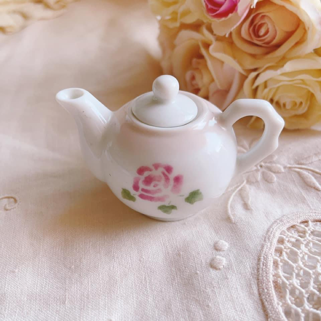 AfternoonTea(アフタヌーンティー)の♡マニーローズ♡ミニチュア5点セットイマンプリンセスローズ薔薇ニトリ陶器 ハンドメイドのおもちゃ(ミニチュア)の商品写真