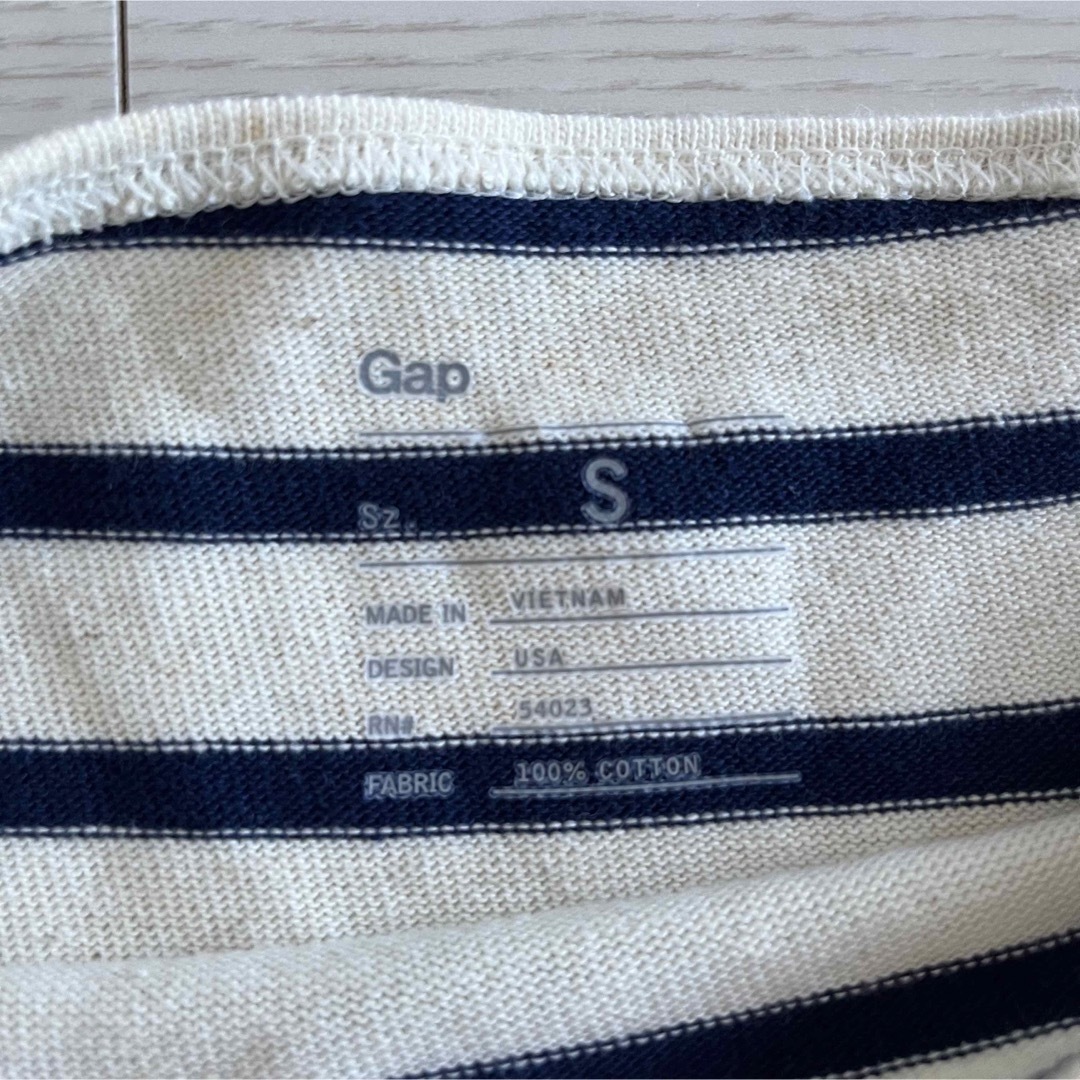 GAP(ギャップ)のGAP ボーダー　セーター　メンズ　S ギャップ　Sサイズ　0a メンズのトップス(ニット/セーター)の商品写真