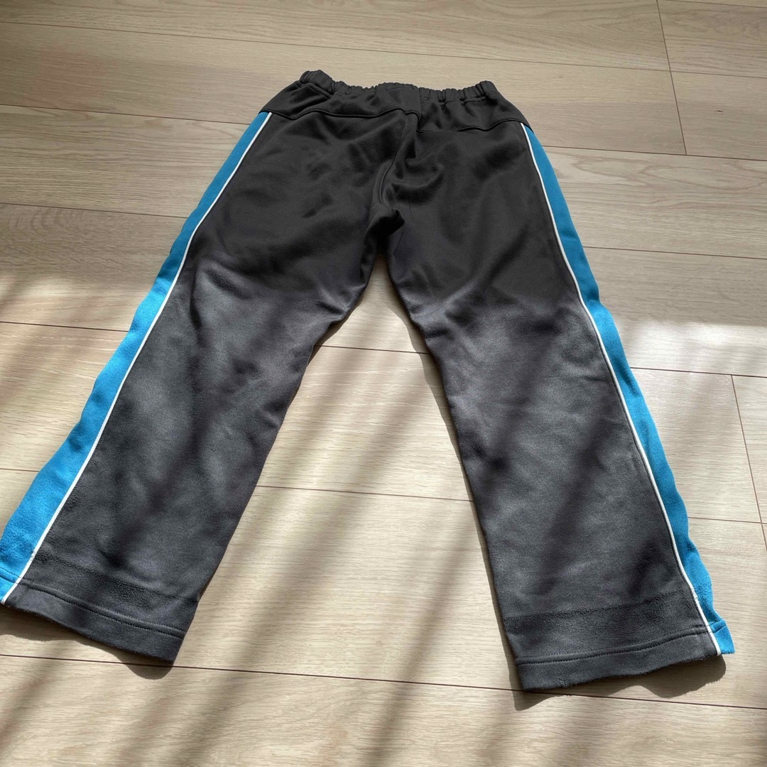 NIKE(ナイキ)のNIKE ジャージ　パンツ　120 中古 キッズ/ベビー/マタニティのキッズ服男の子用(90cm~)(パンツ/スパッツ)の商品写真