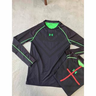 アンダーアーマー(UNDER ARMOUR)のアンダーアーマー  ヒートギア　長袖シャツ(トレーニング用品)