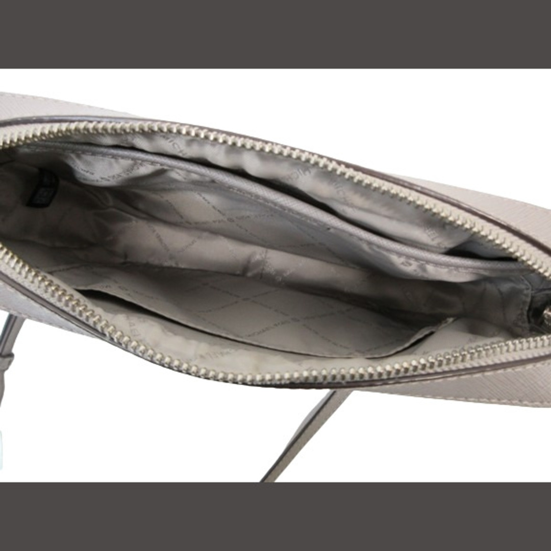 Michael Kors(マイケルコース)のMICHAEL KORS ショルダーバッグ 総柄 スクエア チェーン レディースのバッグ(ショルダーバッグ)の商品写真