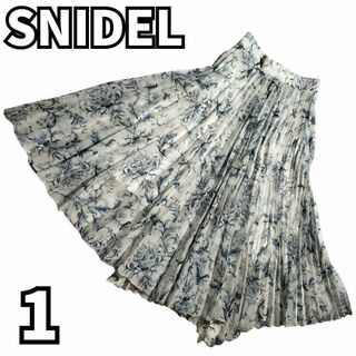 スナイデル(SNIDEL)の【華やかな日々に✨】　SNIDEL　スカート プリーツ 花柄　白　M(ロングスカート)