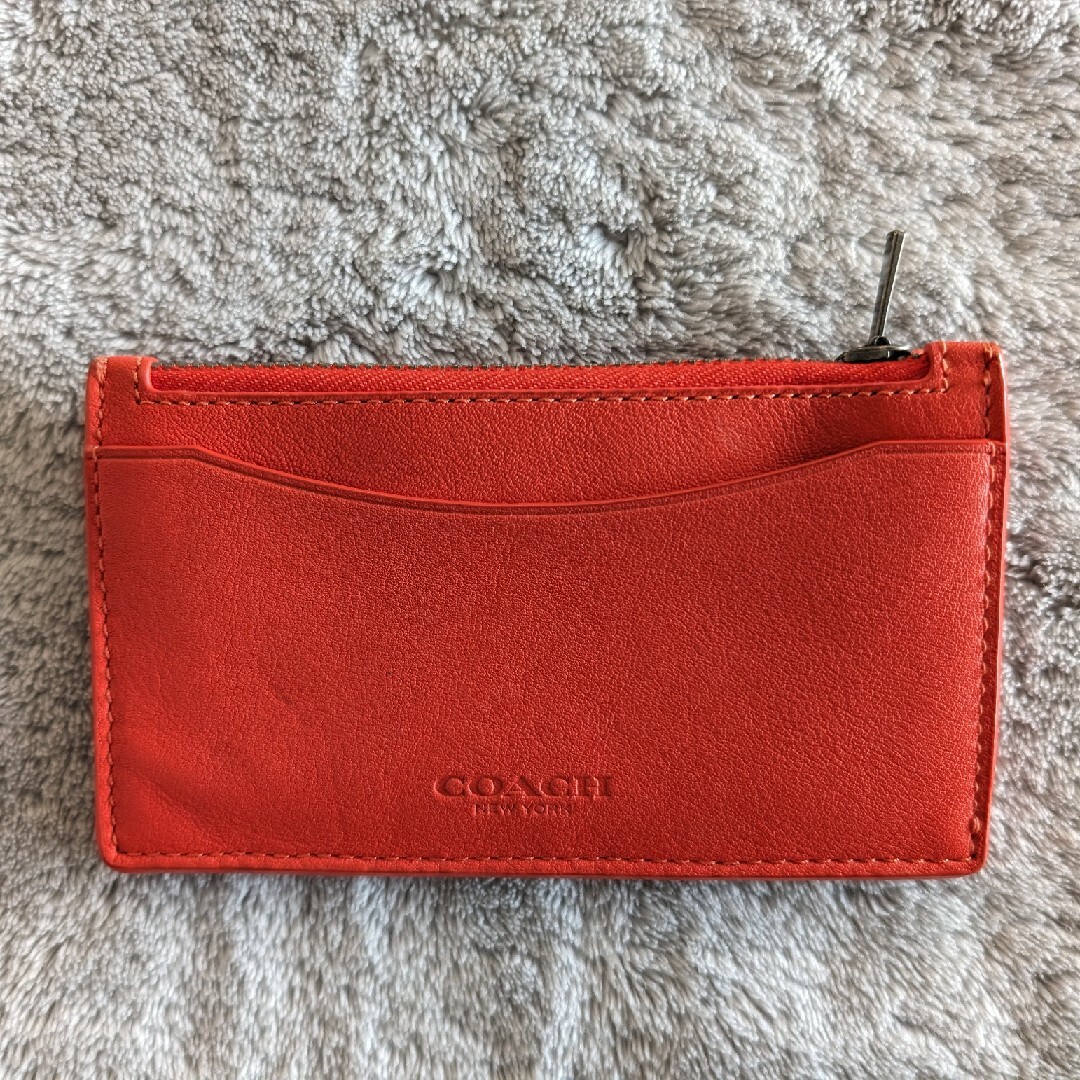 COACH(コーチ)のCOACH コーチ ミニ財布・カードケース　オレンジ　美品 メンズのファッション小物(コインケース/小銭入れ)の商品写真