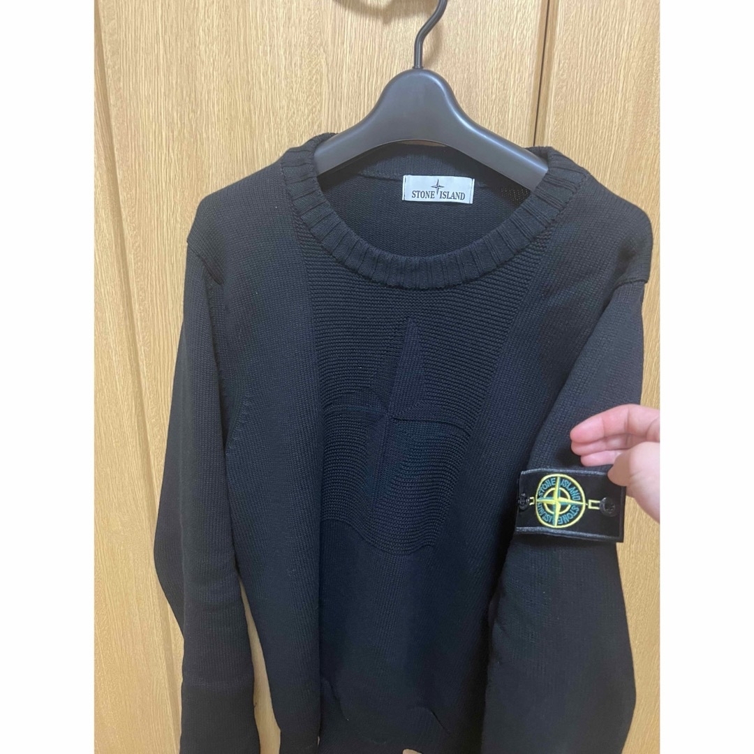 STONE ISLAND(ストーンアイランド)のstone island ニット　腕ロゴ　BLACK  メンズのトップス(ニット/セーター)の商品写真